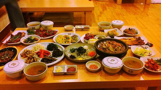 Chunja Bossam Pig's Feet Korean Table D'Hote