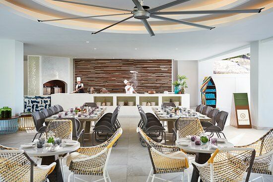 Crust Bar & Restaurant